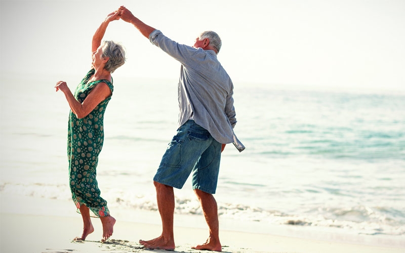 dove vivere da pensionati estero anziani spiaggia